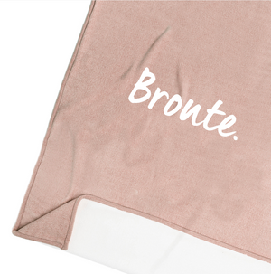 
                  
                    Load image into Gallery viewer, Bronte - Sherpa Cot Blanket - Sample
                  
                